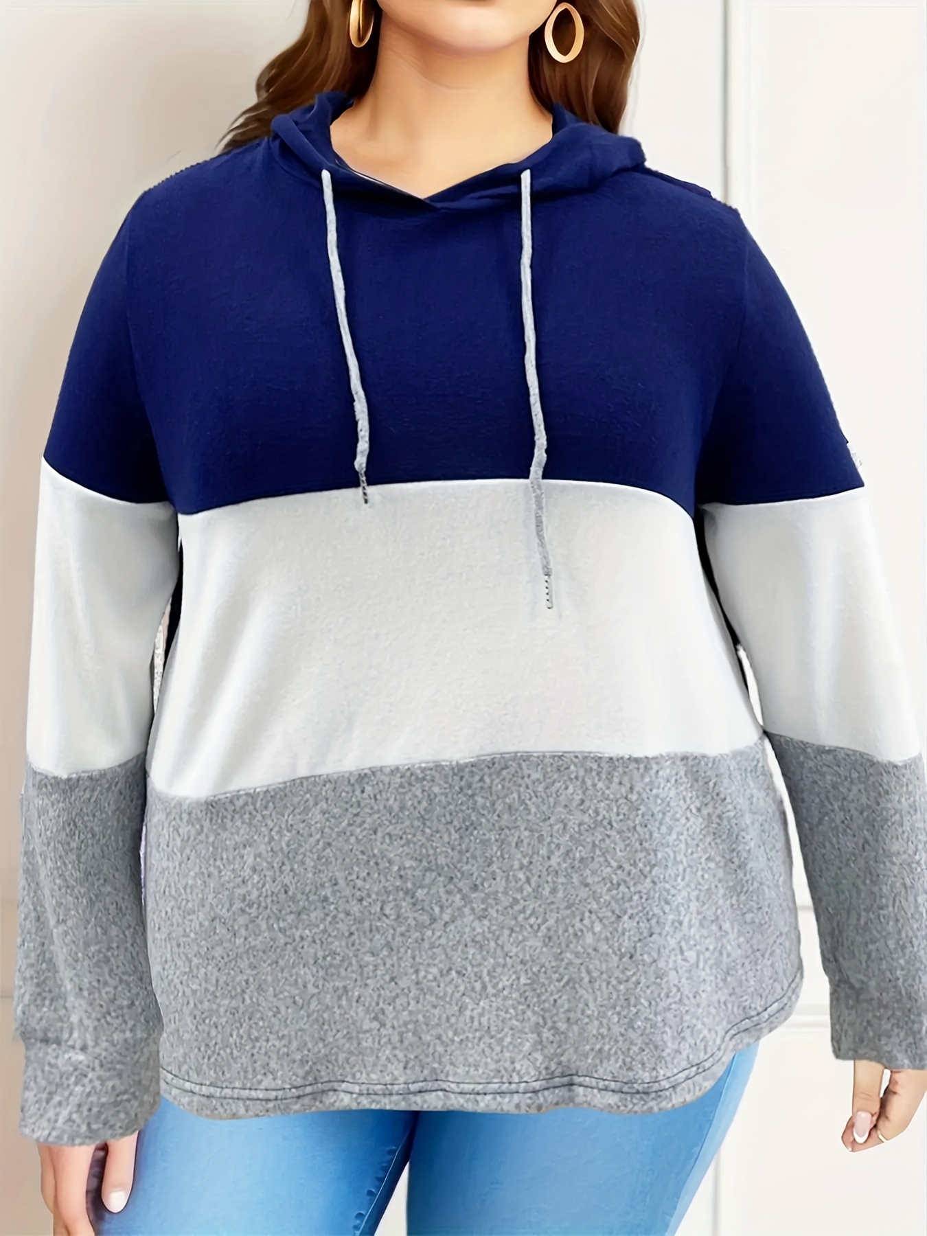 womens plus size sweatshirts details 1