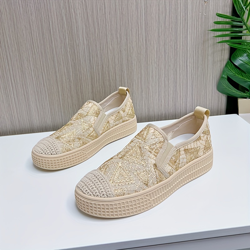 Breathable Mesh Sneakers Women Low top Flat Shoes Soft details 3