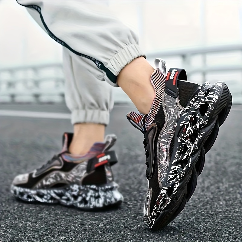 Fashionable Comfortable Blade Shoes Breathable Shock details 0